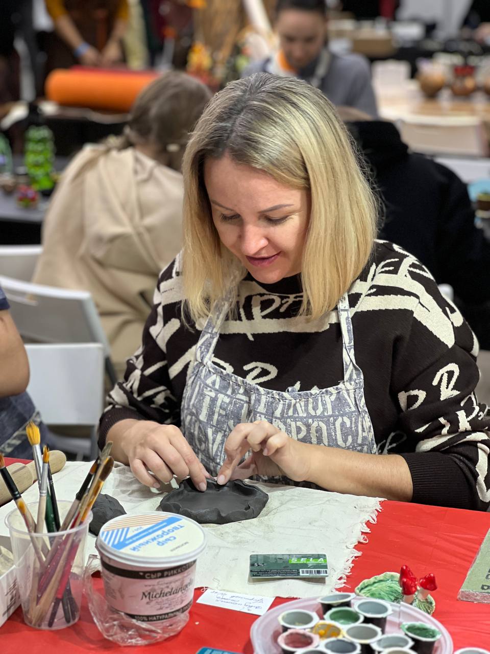 photo 5233308910654003385 y